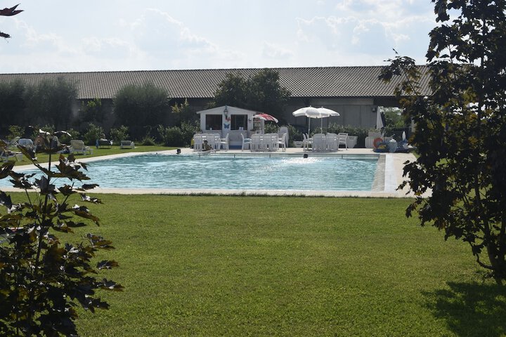 Pool Hotel