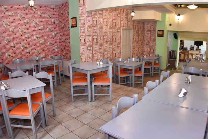 Dining 99 of 100