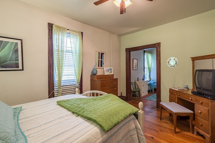 Room 8 of 45