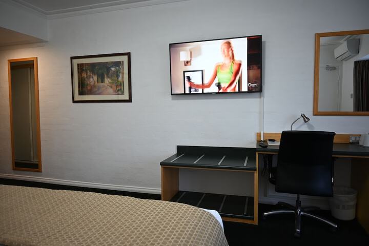 Room 22 of 58