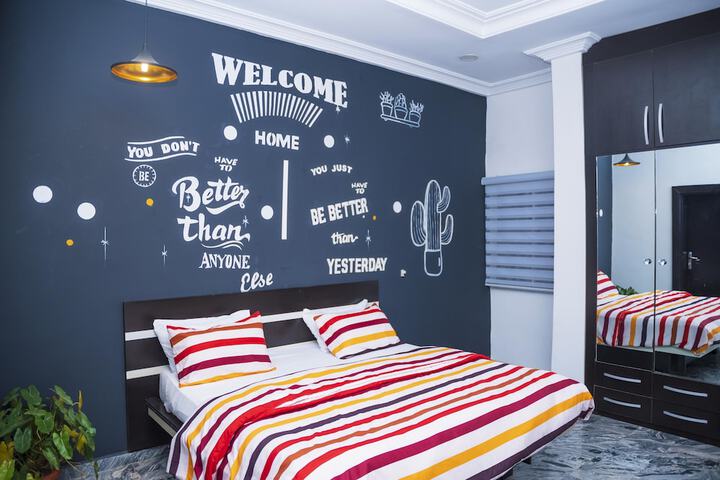 Room 15 of 21