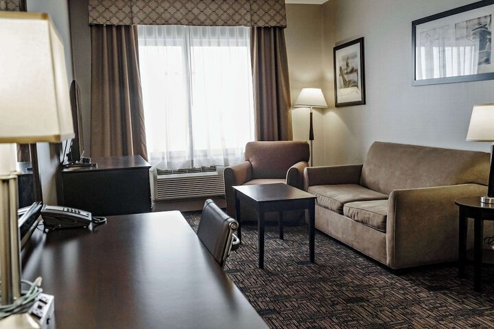Room 17 of 48