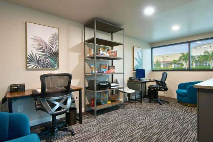 Business Center 26 of 30