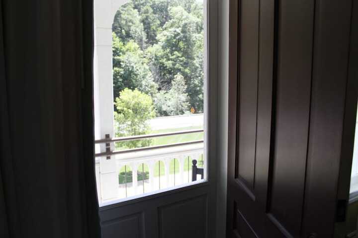 1 Queen Bed Resort View Porch (12 of 23)