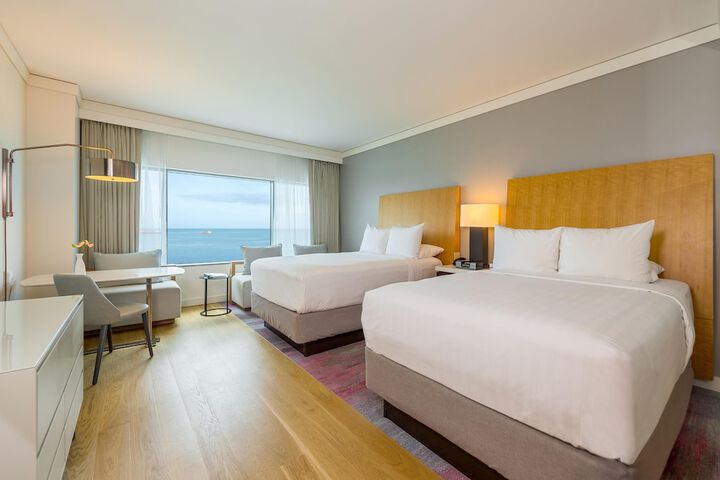 Room 34 of 107