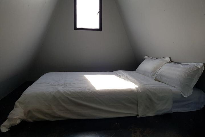 Room 3 of 67