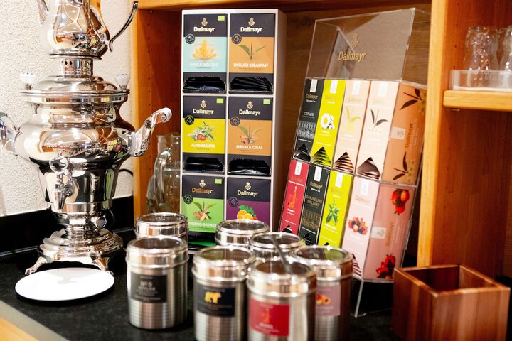 Breakfast/Coffee Service 143 of 233