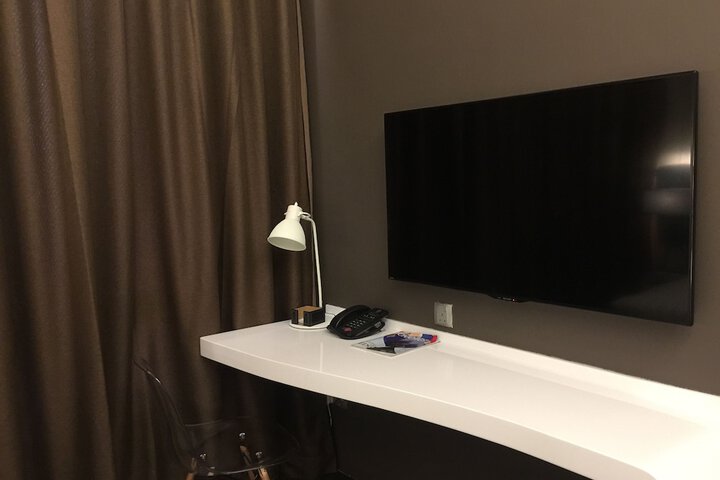 Room 17 of 44