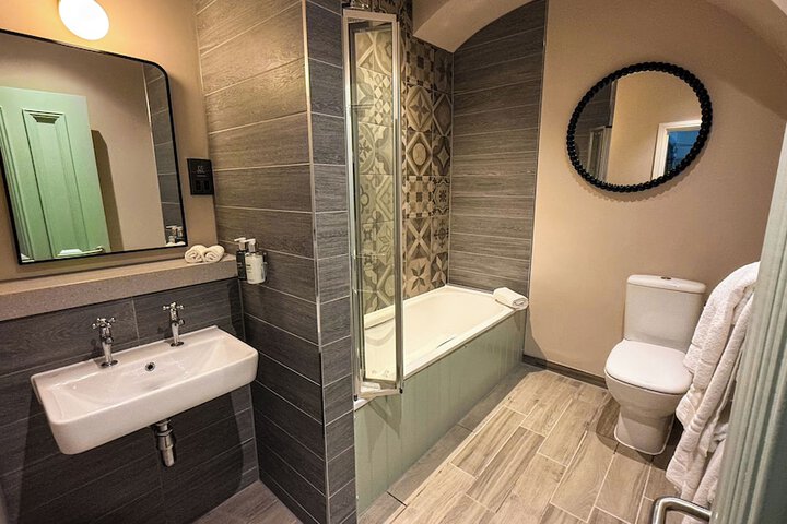 Room 45 of 75