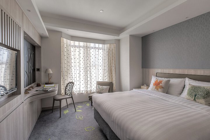 Room 45 of 92