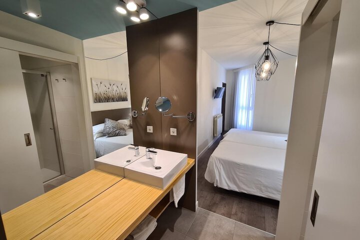 Room 34 of 72