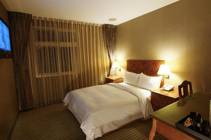 Room 3 of 5