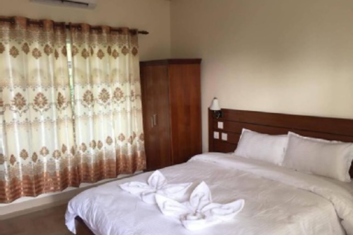 Room 118 of 120