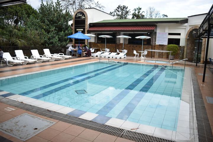 Pool 91 of 194