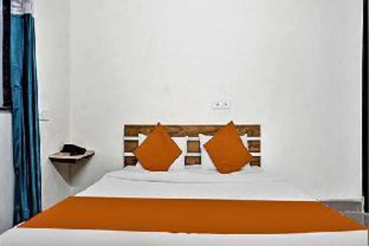Room 13 of 43