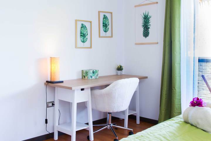Room 6 of 79