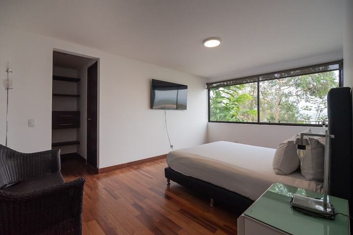 Room 26 of 184