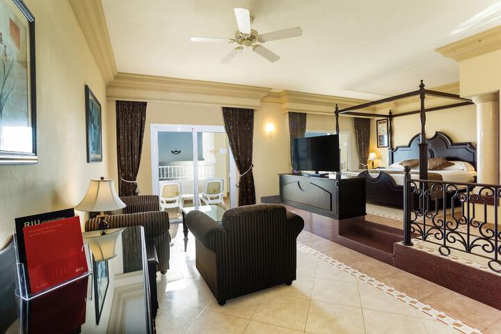 Room 36 of 130