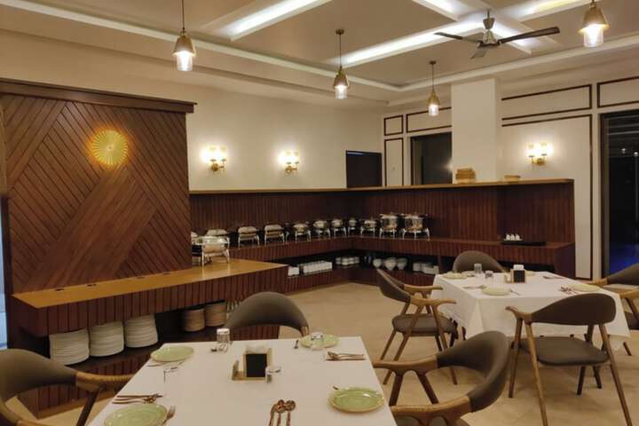 Dining 81 of 91