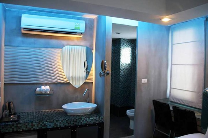 Bathroom Interior Photo
