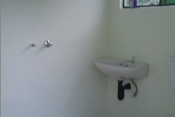 Room 52 of 67
