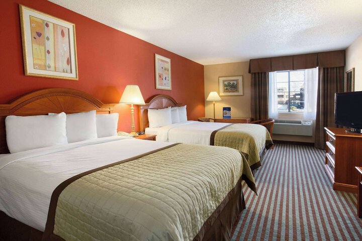 1 King Bed Mobility Accessible (14 of 14)