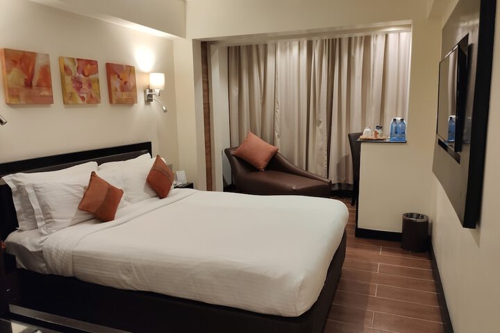 Room 34 of 131