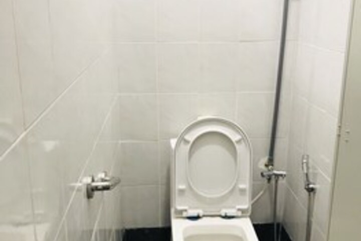 Room 2 of 22