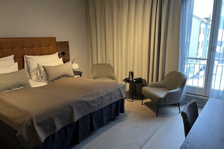 Room 9 of 75
