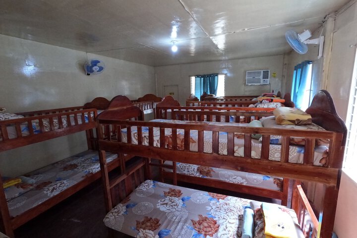 Room 27 of 160