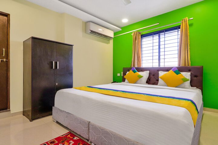 Itsy Hotels Carnival Inn