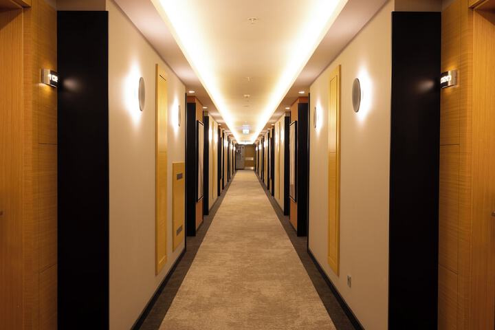 Ballroom/Hall 44 of 48
