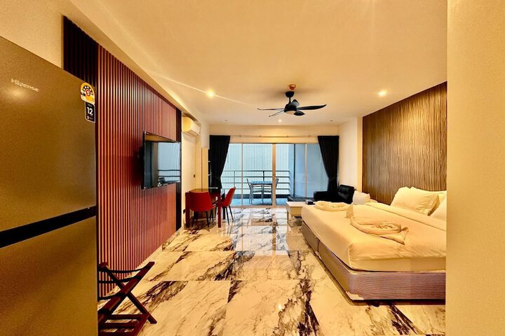 Room 15 of 73