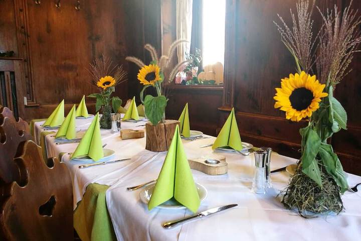 Dining 46 of 68