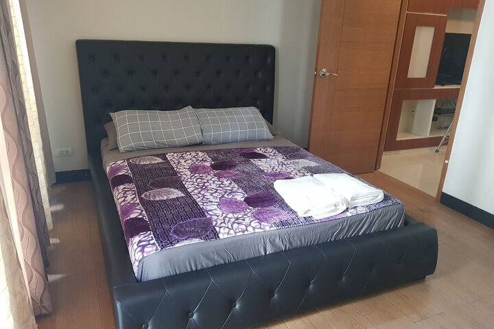 Room 6 of 37