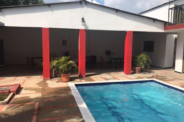 Pool 15 of 40