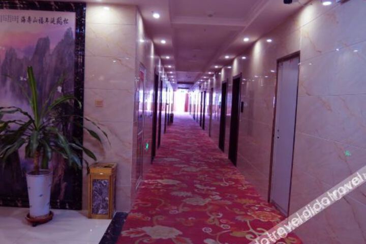 Hotel Interior 12 of 23