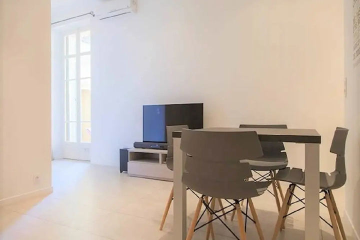 Room 3 of 14