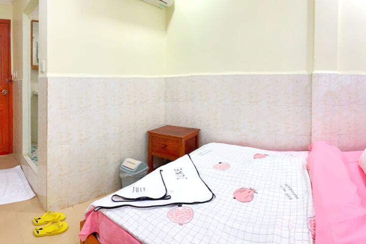 Room 42 of 62