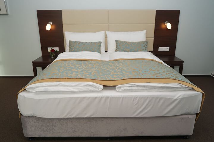 Room 14 of 29