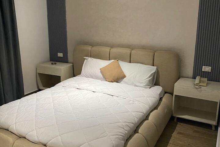 Room 15 of 23
