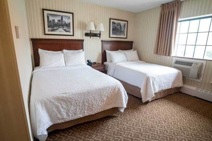 Room 2 of 8