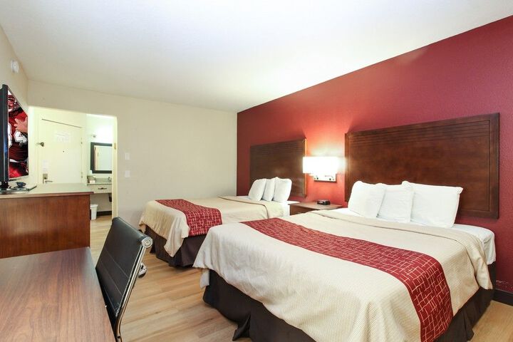 Room 8 of 25