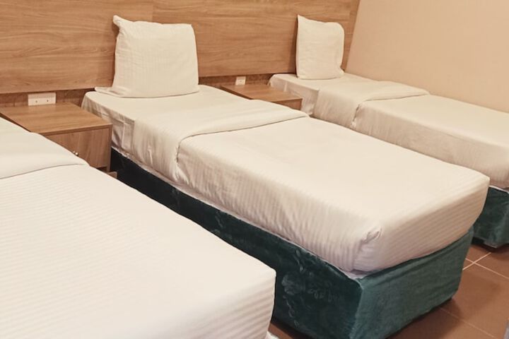Room 5 of 20