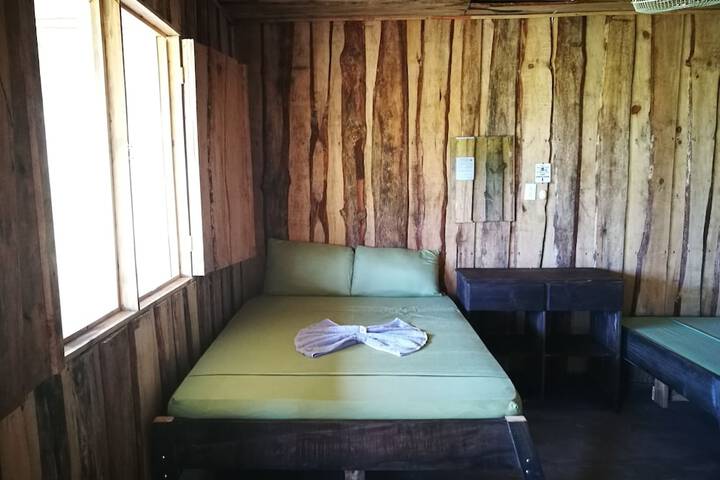 Room 4 of 34