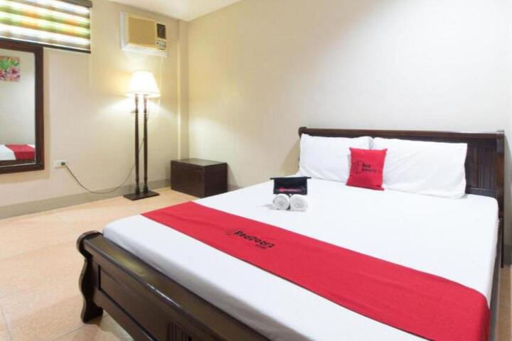 RedDoorz at Teofila Lodge