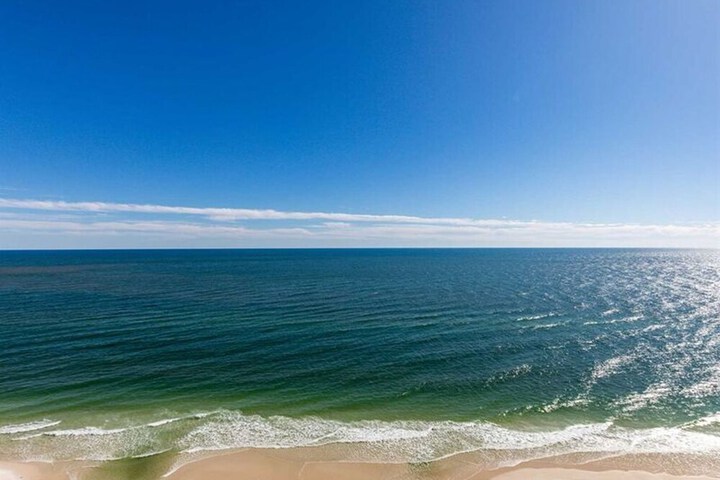 OCEANIA BY MEYER VACATION RENTALS in Gulf Shores, AL