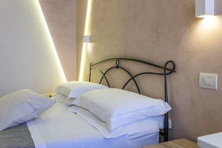 Room 10 of 53