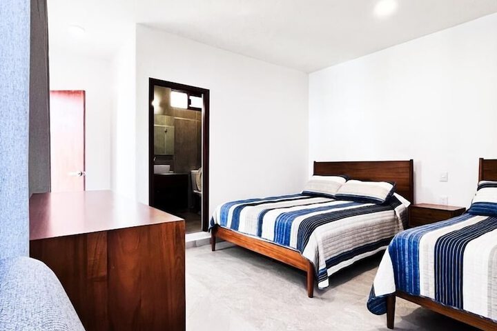 Room 11 of 24