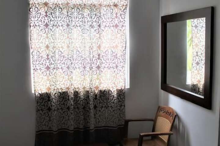 Room 14 of 32